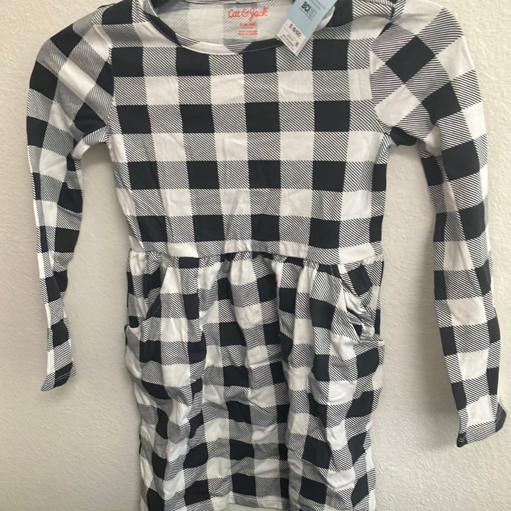 FINAL MARKDOWN Cat and jack girls dress small nwt